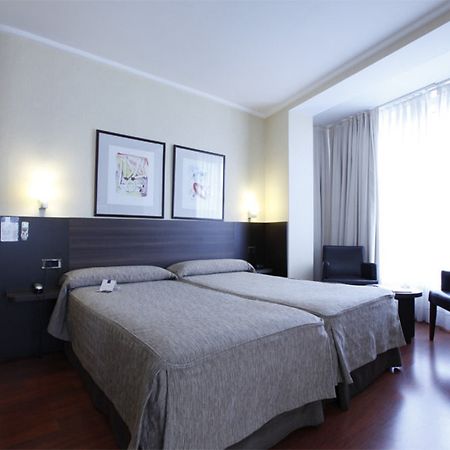 Hotel Yoldi Pamplona Esterno foto