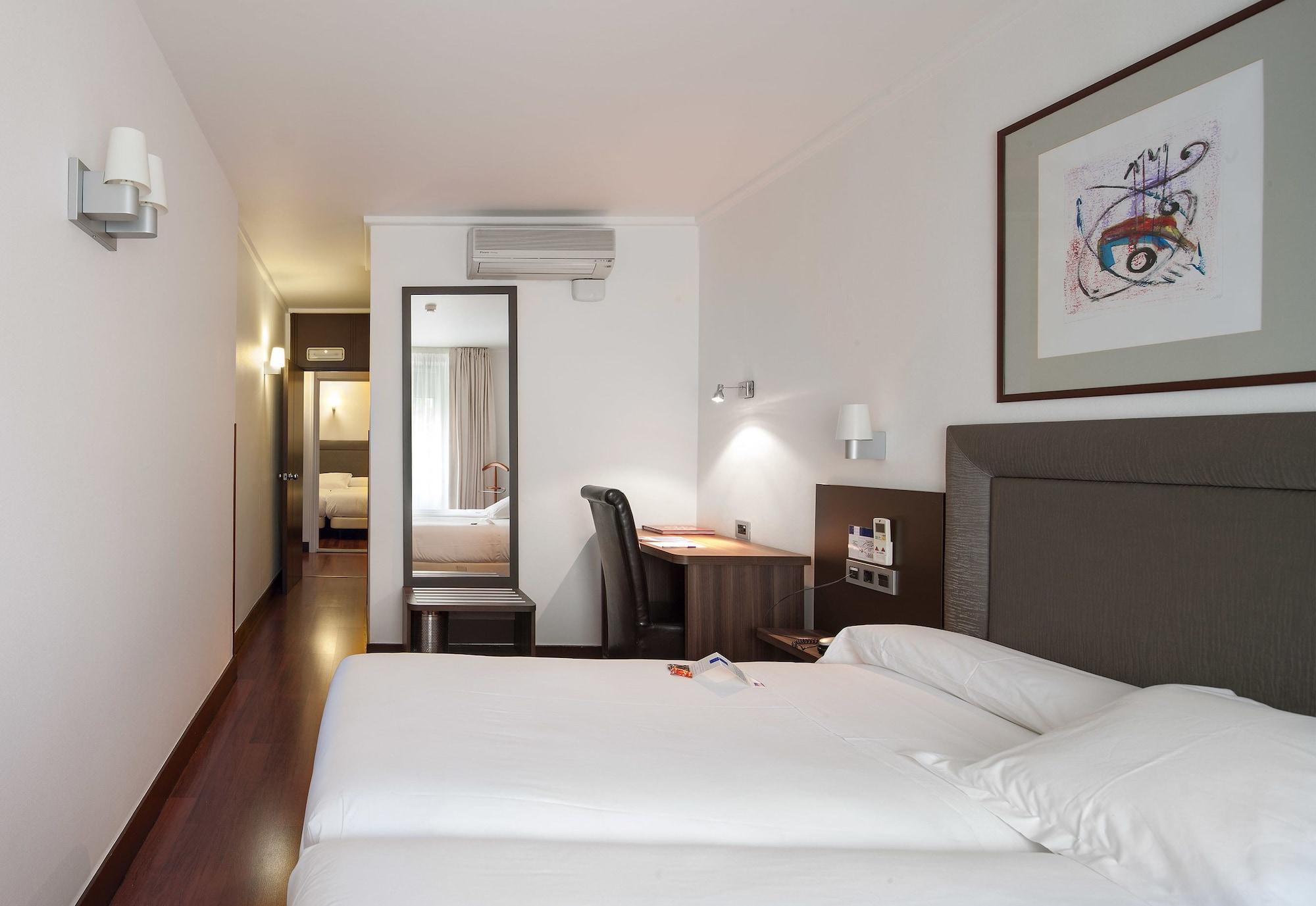 Hotel Yoldi Pamplona Esterno foto