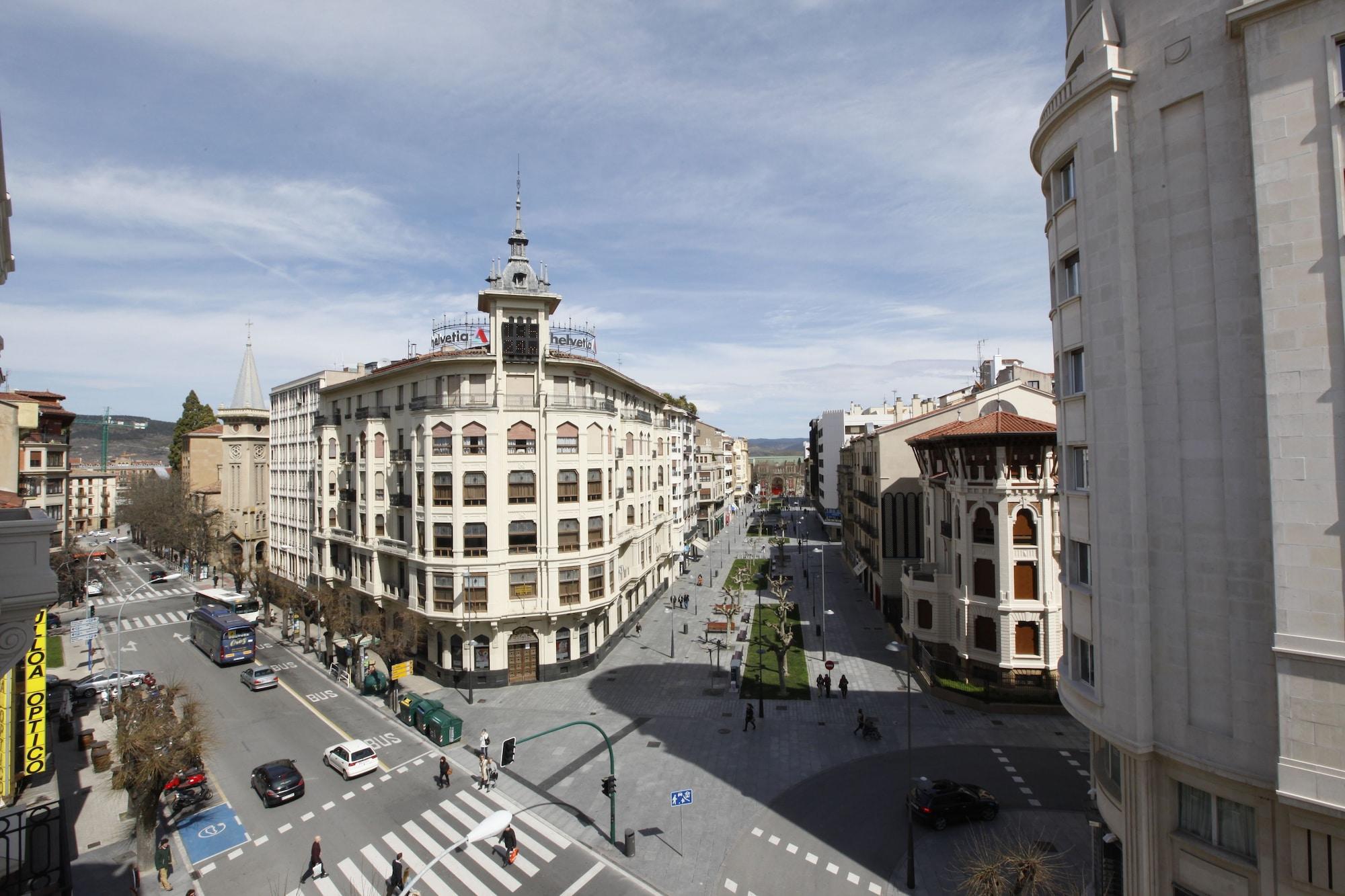 Hotel Yoldi Pamplona Esterno foto