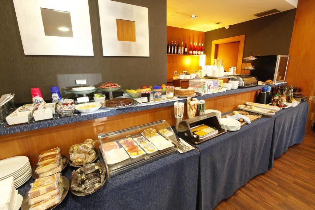 Hotel Yoldi Pamplona Esterno foto
