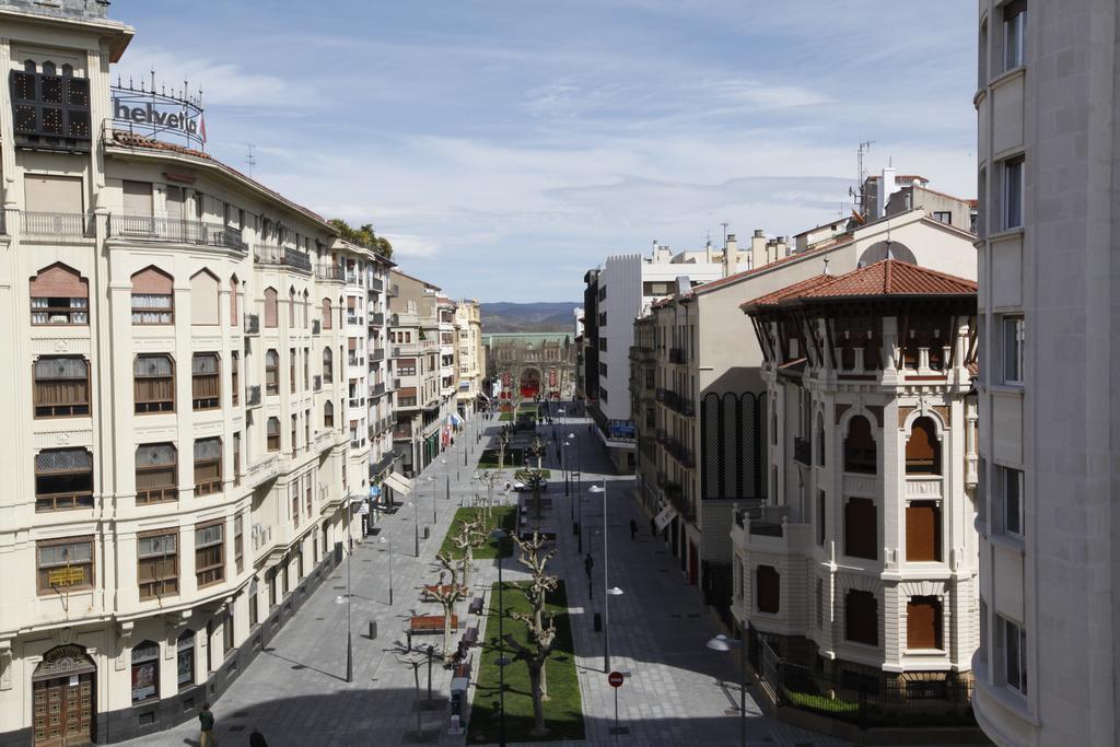 Hotel Yoldi Pamplona Esterno foto